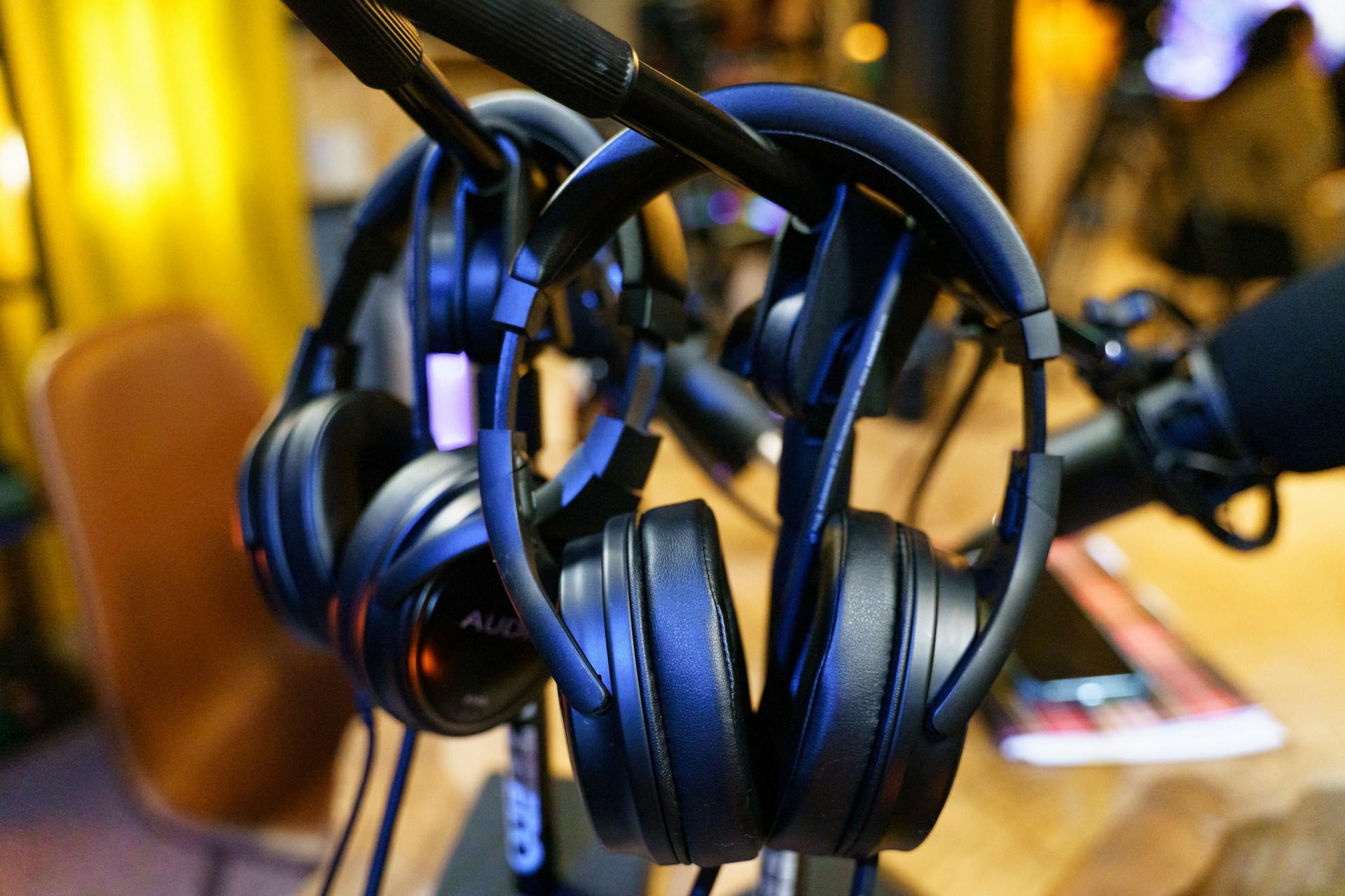 The Best Headphones for Singers